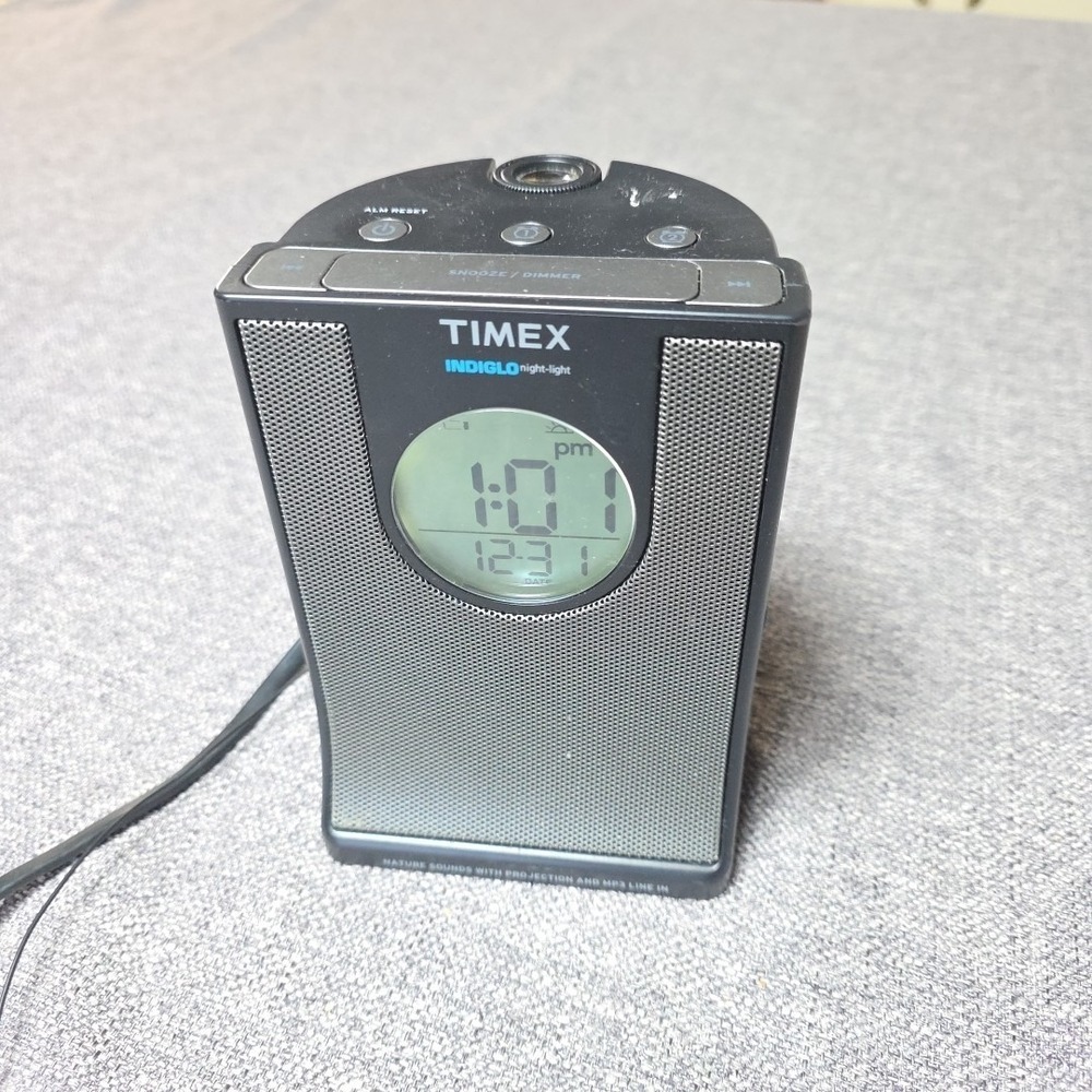 Timex T436B Indiglo Alarm Clock Nature Sounds AM/FM Radio Nightlight Works